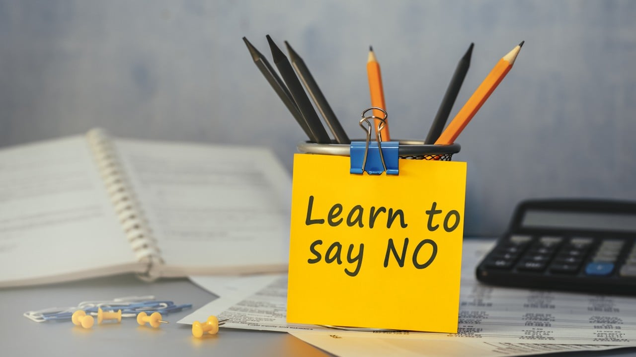 Learn to say no - concept of text on sticky note. Work and study concept By Red Cristal (Adobe Stock Photos)