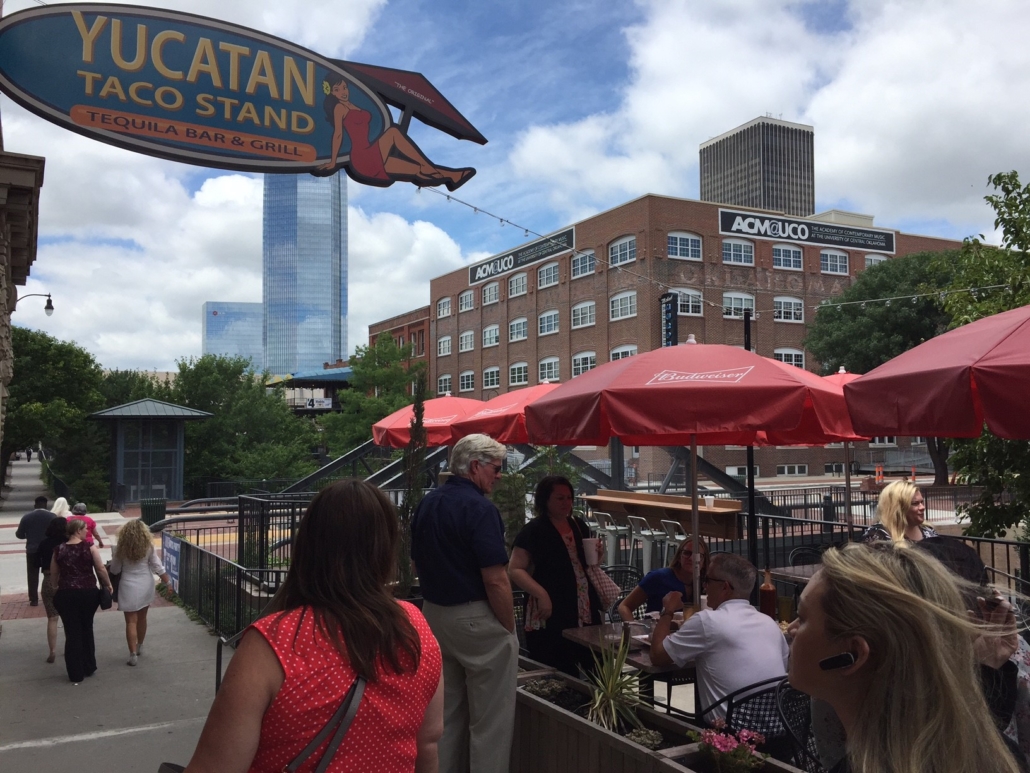 members outside yucatan taco stand